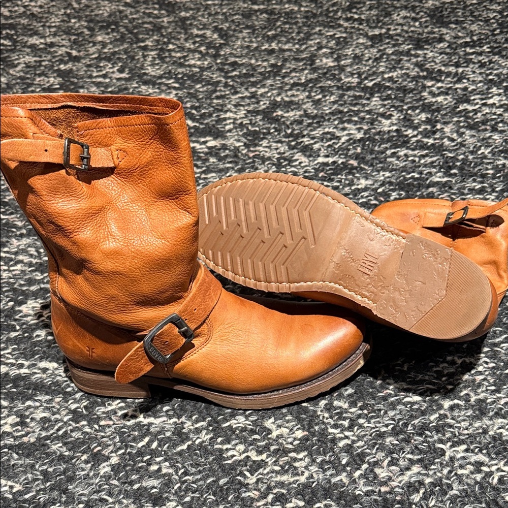 Frye Women's Ankle Boots in Tan